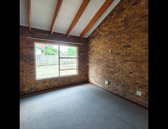 3 BEDROOM HOUSE TO LET IN WALDRIFT